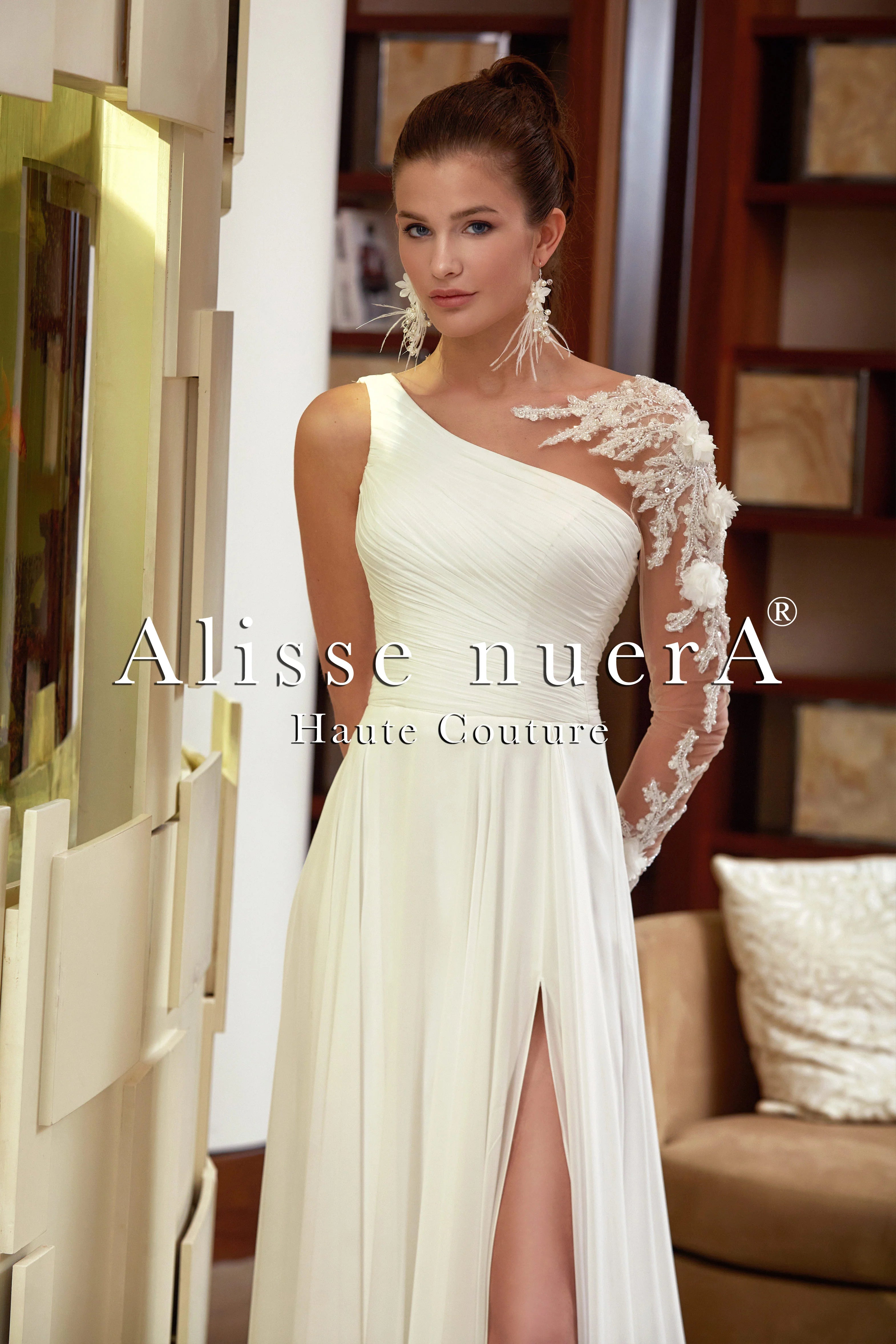 Three-dimensional Lace Slit Wedding Dress with Asymmetrical Sleeves