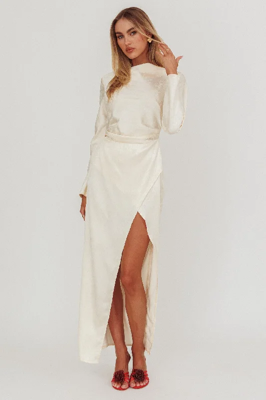 Loveland Long Sleeve Cowl Back Maxi Dress Beige