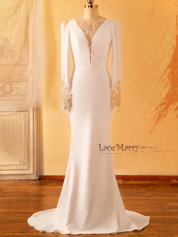 MARIBEL / Plain Wedding Dress with Deep Plunge Neck